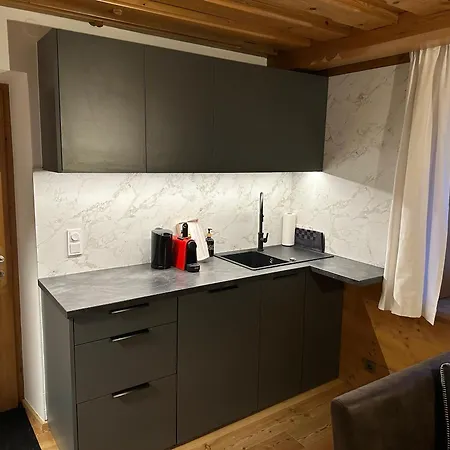 Kitzbuehel City Appartement 아파트 *